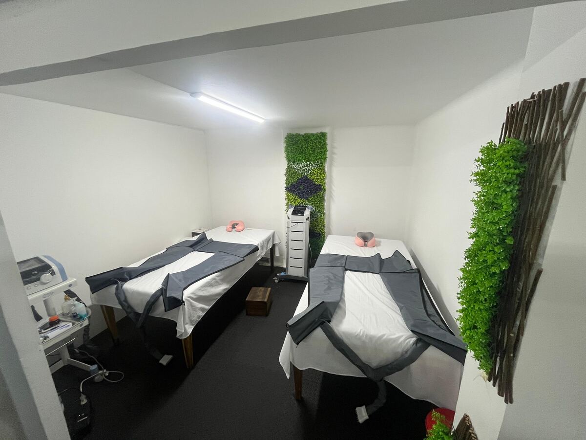 Sala de procedimientos clínica de heridas Bioholistic